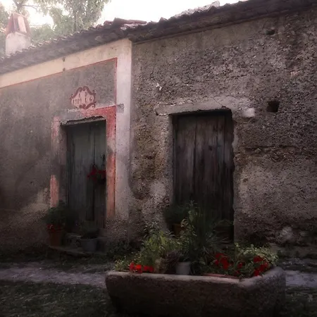 Lavinium Diffuso Hotel Castelluccio Inferiore